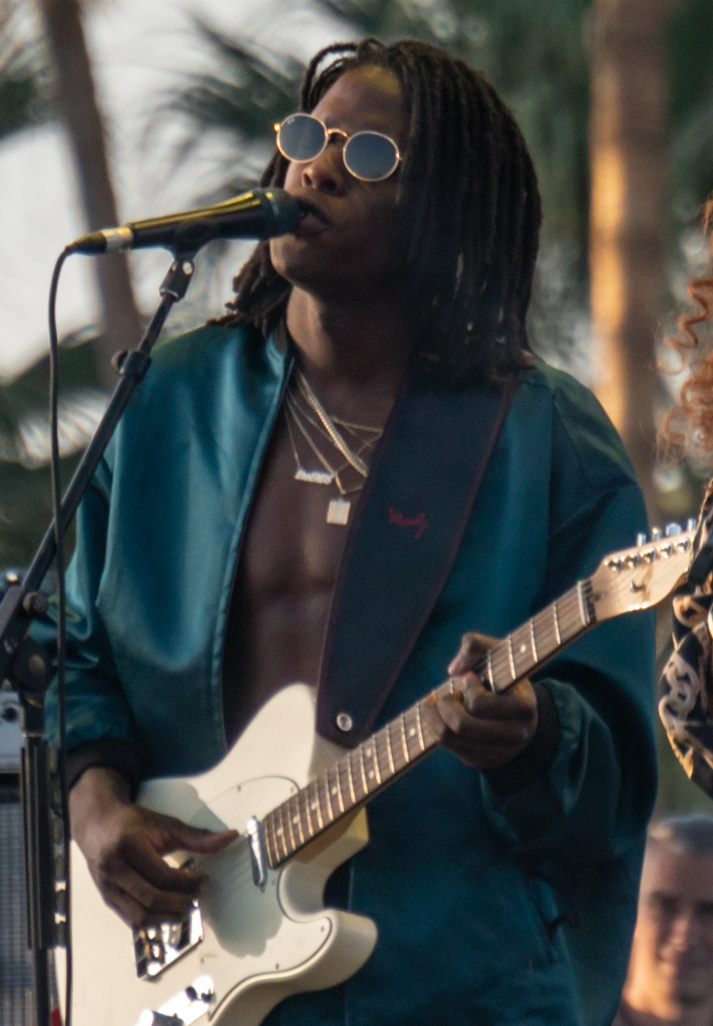 Daniel Caesar Has a Boiler Room Set, and It Is Almost Spiritual