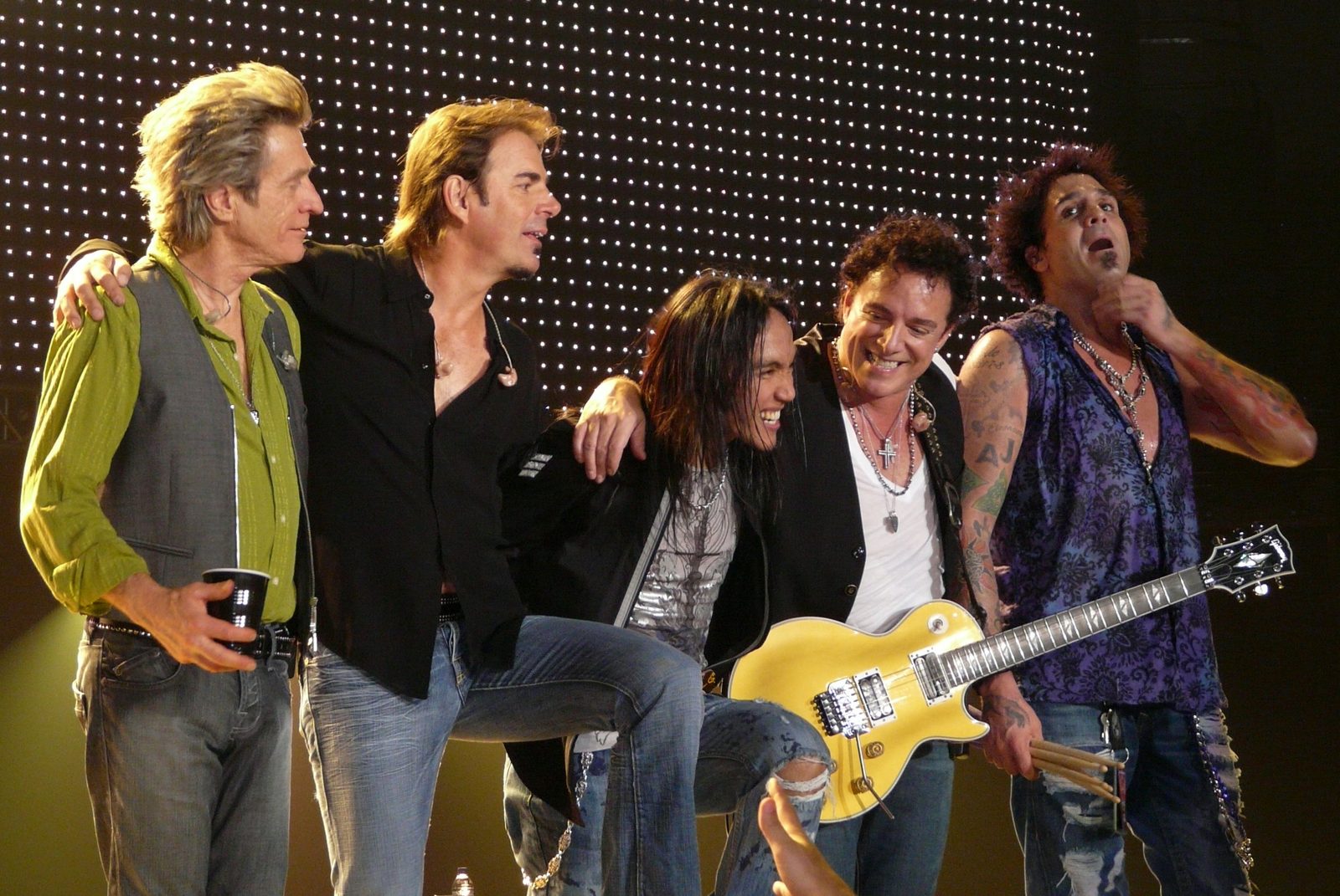Journey's Deen Castronovo is back behind the kit in San Antonio, two nights after leaving the stage in Tulsa